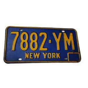 Vintage New York License Plate – 1966–1973 Issue